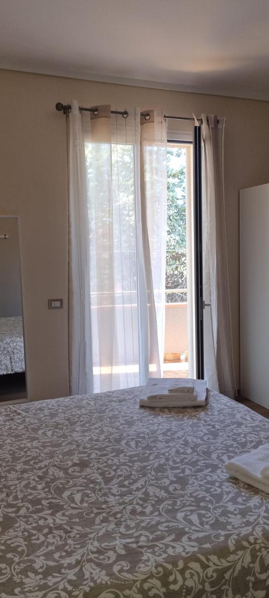 Alcantara Suites ตราปานี ภายนอก รูปภาพ